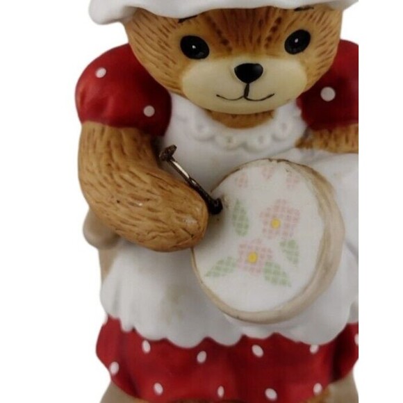 Vintage 82' Lucy & Me Bear Cross Stitching in Rocking Chair Sewing Enesco -READ - Picture 8 of 8